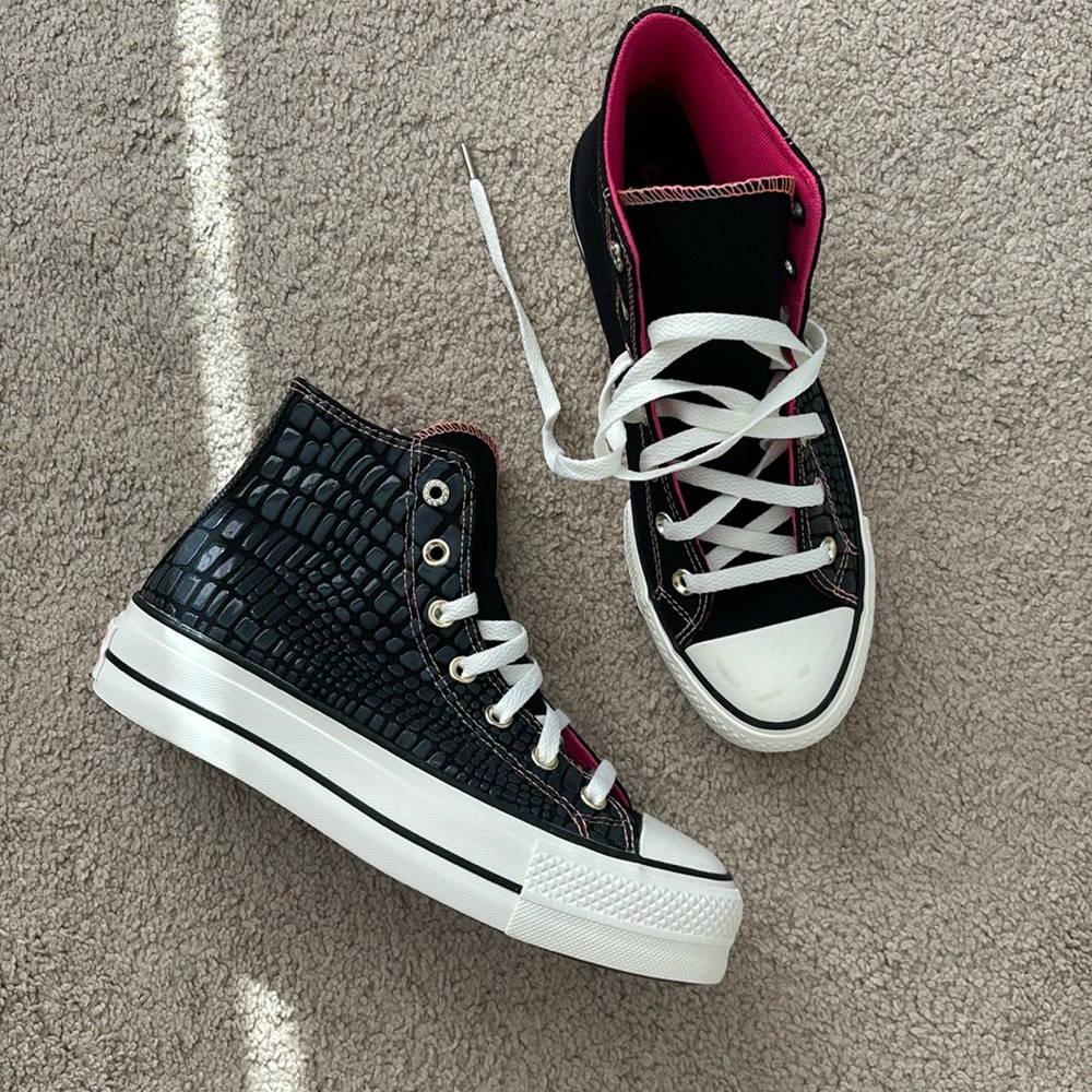 Brand new Converse all stars with crocodile detailing